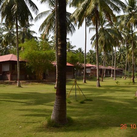 Ambrra River Resort Pollachi Exterior photo