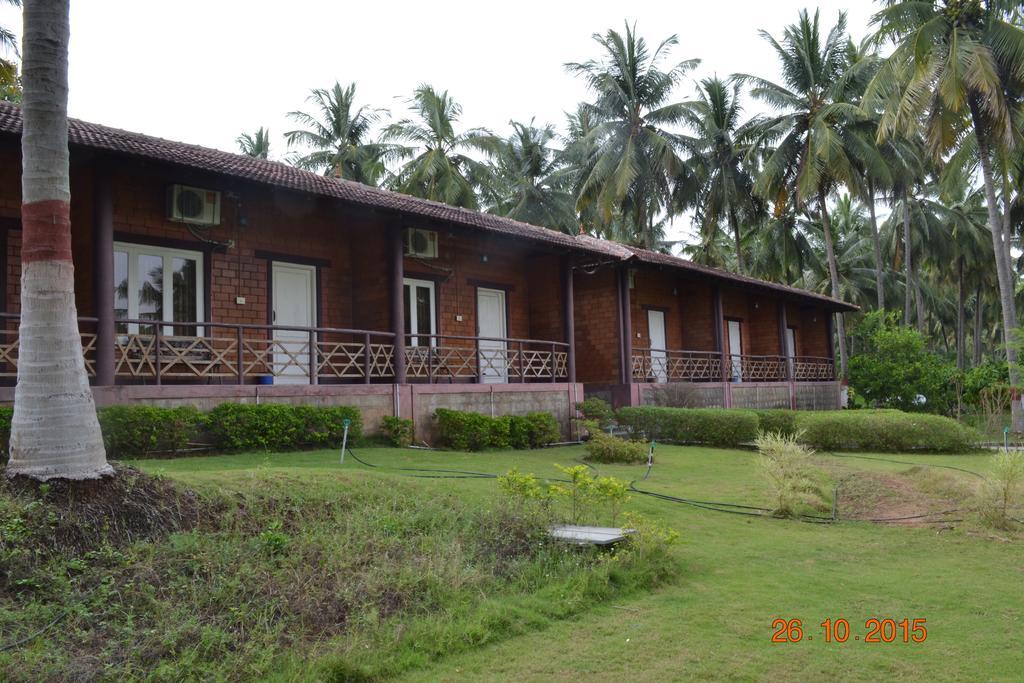 Ambrra River Resort Pollachi Exterior photo